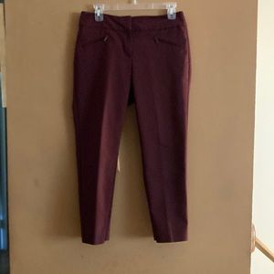 Ann Taylor Signature Petite Ankle Pants. Size 4